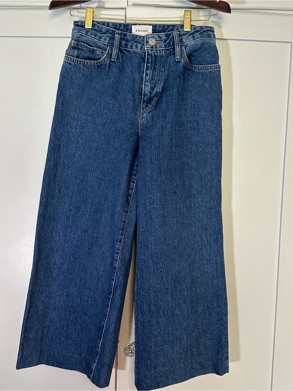 FRAME Size 26 Wide Leg Cropped Denim Jean
